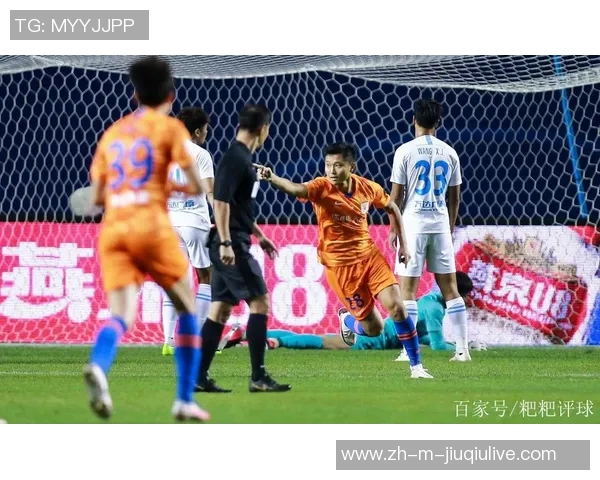 2017年鲁能与辽宁足球队激战回顾：精彩瞬间与赛季亮点分析